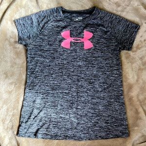 Girls under armor tee
